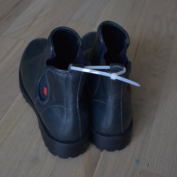 Marc Joseph New York Ave of Americas Women's Black Leather Chelsea Boot Size 5 - Picture 2 of 6